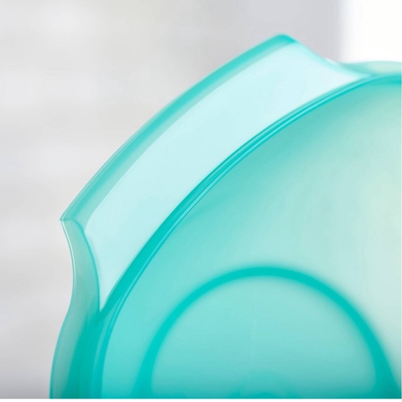 New Tupperware Square Bowl set of Servalier Tight Sealing Lids - Shades of Green - Picture 4 of 5